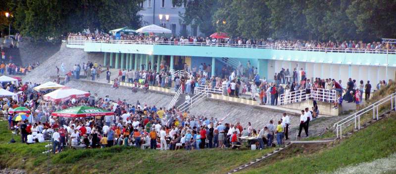 Slavonski Brod - �etali�te kraj Save